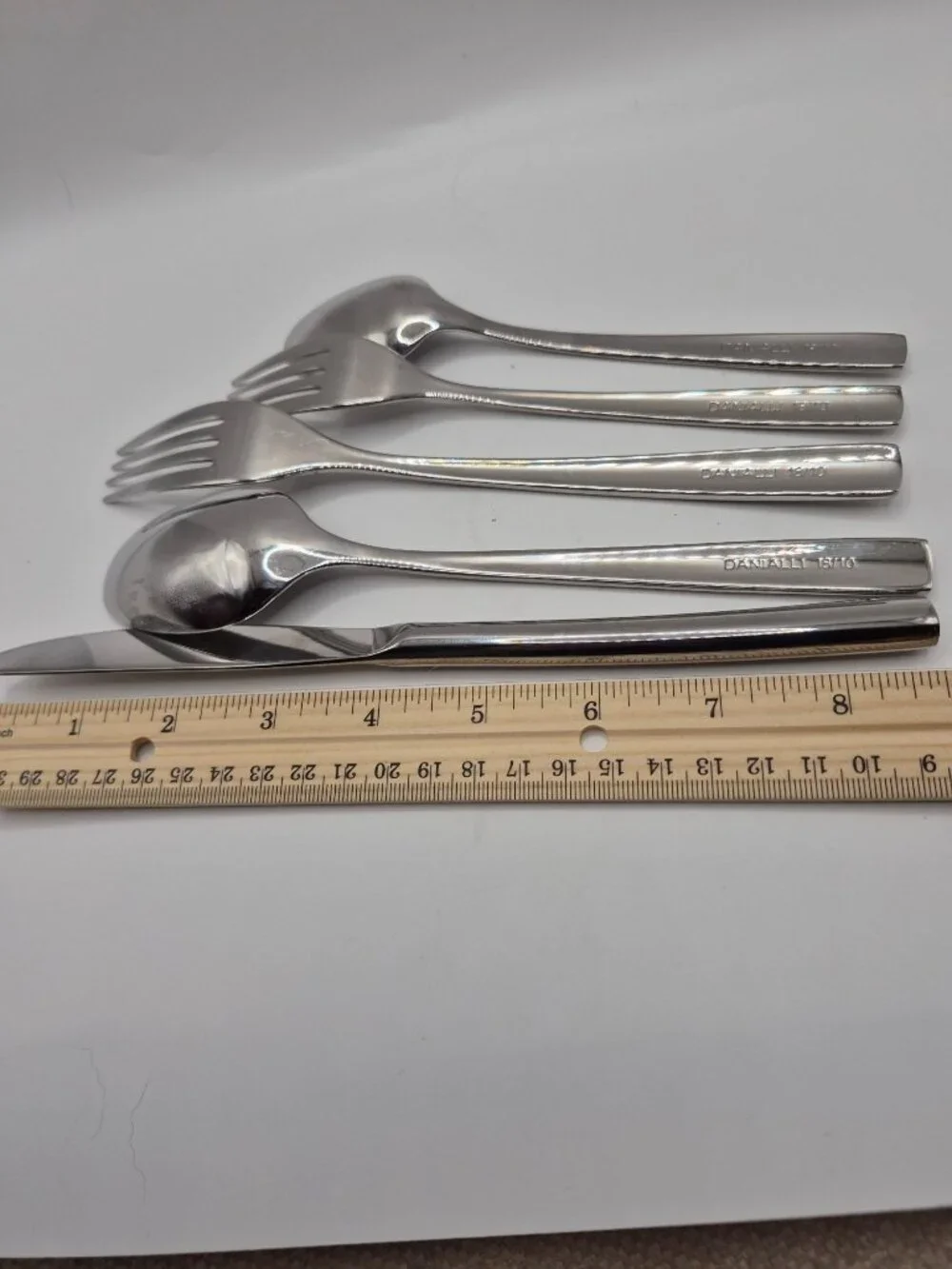 Danialli 18/10 Stainless Steel Flatware Set - Five Pieces Knife Forks & Spoons